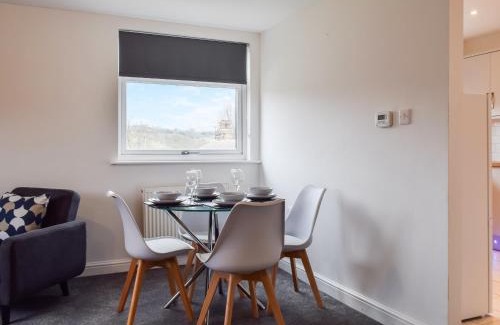 Huddersfield Apartment | Apartment 3 - Uk48906