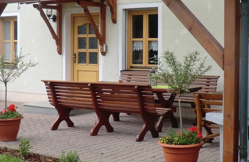 Ploessberg Apartment | Apartment '3' with Shared Terrace, Shared Garden and Wi-Fi