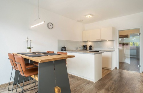 Eriskirch Apartment | Apartment “4 am Biohof Eriskirch” close to Lake Constance with Wi-Fi, Balcony & Garden