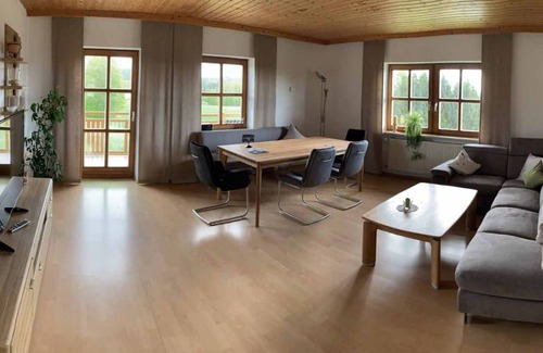 Windorf Apartment | Apartment ∙ 4 bedrooms ∙ 7 guests