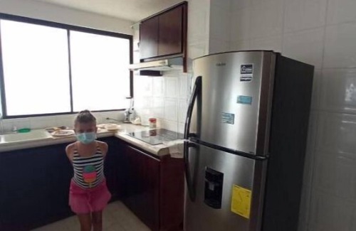 Tonsupa Apartment | Apartment 4 bedrooms 12 people sea view 8th floor Playa Almendro