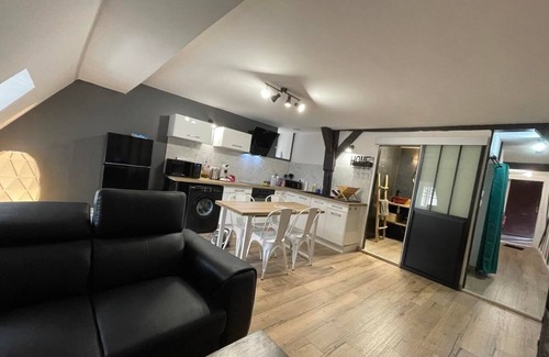 Semur-en-Auxois Apartment | Apartment 4 center SEMUR EN AUXOIS "At Delphine and Guillaume" France
