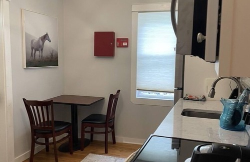 Tannersville Apartment | Apartment 4 - Elegant Studio Vacation Rental in Tannersville