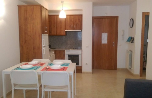 El Tarter Apartment | Apartment 4 people in front of access to El Tarter slopes, parking and free WIFI
