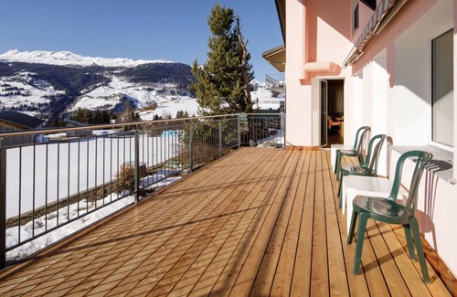 Grisons Apartment | Apartment ∙ 5 bedrooms ∙ 10 guests