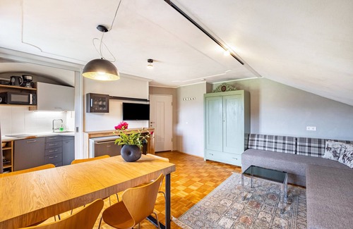 Issengo Apartment | Apartment '5' with Mountain View, Shared Pool and Wi-Fi