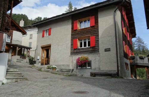 Medels im Rheinwald Apartment | Apartment ∙ 6 bedrooms ∙ 11 guests