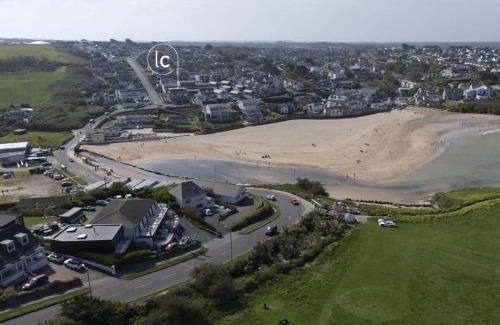 Porth House | Apartment 6, Oasis Sands