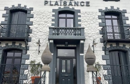Chatel-Guyon Apartment | Apartment 6 people air-conditioned family type 2 bedrooms + sofa bed Puy de Dôme 301