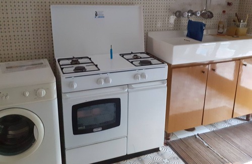 Formia Apartment | Apartment 8 beds near the sea.