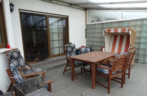 Sundhagen Apartment | Apartment about 70 square meters (for up to 6 people) and 200sqm race surface