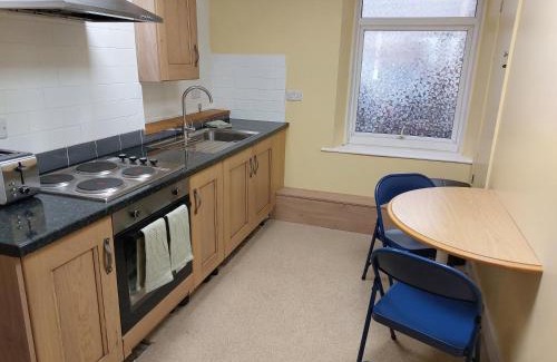Consett Apartment | Apartment above Sweetharts bakery and coffeeshop in Blackhill, Durham