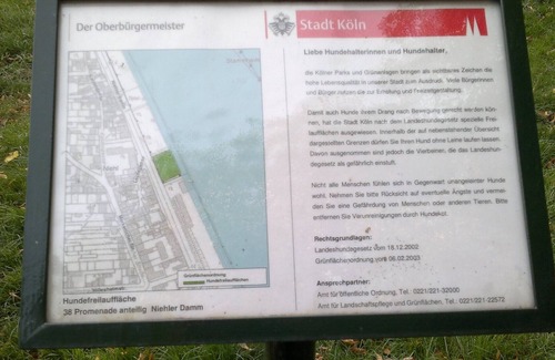 Niehl Apartment | Apartment above the rooftops of Cologne 1 - 4 people