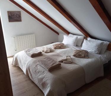 Udbina House | Apartment Ajda