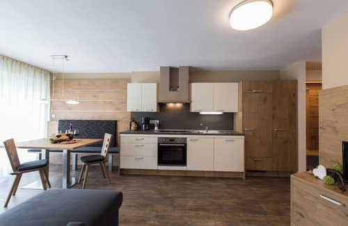 Riva di Tures Apartment | Apartment "Alpenblick Nr 2" with Shared Garden & Wi-Fi