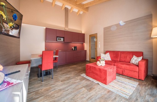 Riva di Tures Apartment | Apartment "Alpenblick Nr 8" with Shared Garden & Wi-Fi