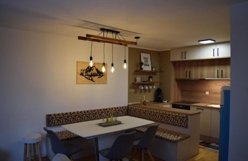 Hocko Pohorje Apartment | Apartment Alpina