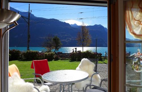 Brienz Apartment | Apartment Am Brienzersee by Interhome