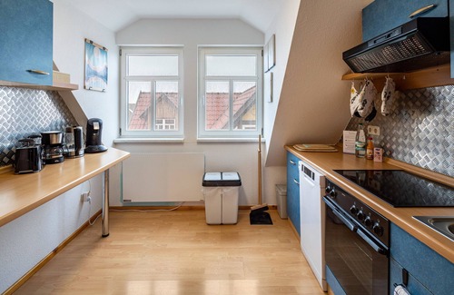Craula Apartment | Apartment "am Hainich" with Private Balcony & Wi-Fi