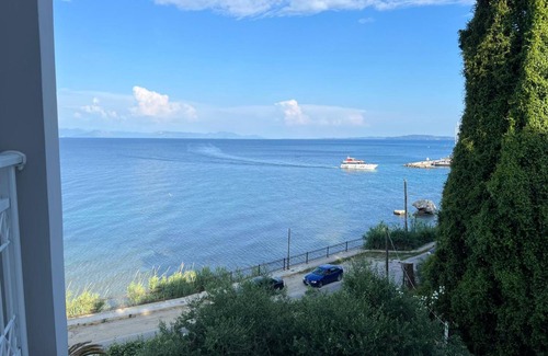 Benitses Apartment | Apartment 'Amaranth Rose' with Private Garden, Wi-Fi and Air Conditioning