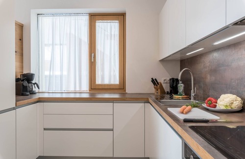 Lajen Apartment | Apartment "Anger Living Raschötz" with Mountain View, Shared Garden & Wi-Fi