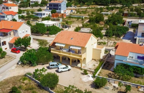Maslenica Apartment | Apartment Ante by Interhome
