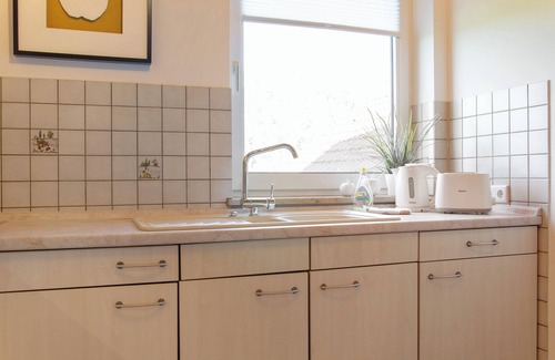 Burgbernheim Apartment | Apartment 'Apfelblüte' with Mountain View, Balcony and Wi-Fi