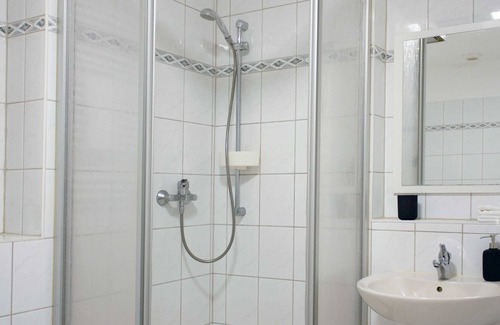 Bruckdorf Apartment | Apartment / app. for 5 guests with 90m² in Halle (Saale) (76062)