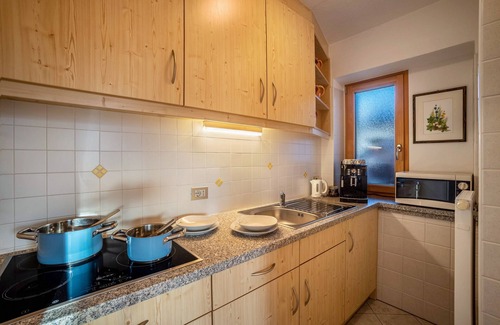 Acereto Apartment | Apartment App Hubertus - Sagernock with mountain view, south-facing balcony and WLAN