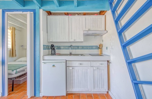 Soulac-sur-Mer Apartment | Apartment 'Appartement Soulac' with Private Terrace, Private Garden and Wi-Fi
