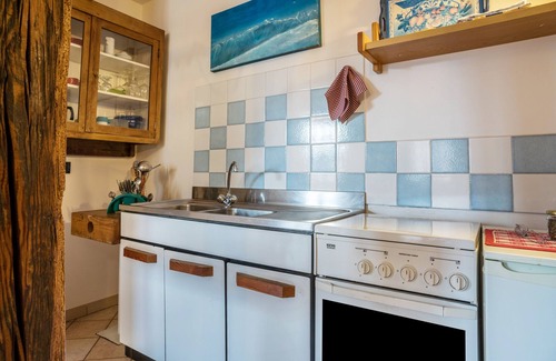 San Giacomo Apartment | Apartment 'Appartamento Cocodi' with Mountain View, Shared Garden and Balcony