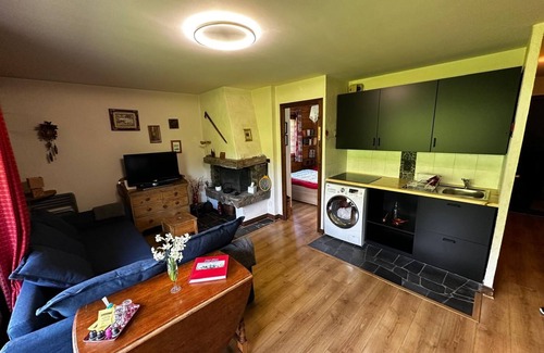 Cordon Apartment | Apartment 'Appartement Style Chalet' with Balcony and Wi-Fi