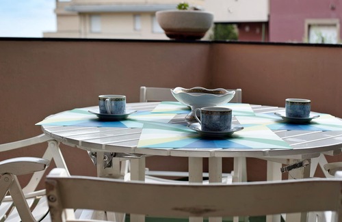 Arenzano Apartment | Apartment "Arenzano Pineta" with Covered Terrace, Balcony & Sea View