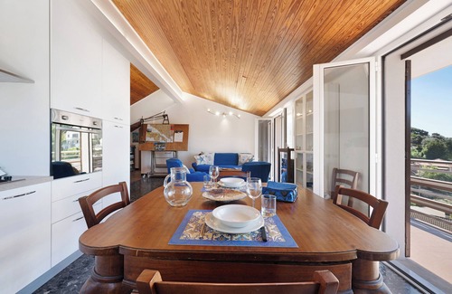 Moneglia Apartment | Apartment 'Attico Con Vista' with Sea View, Balcony and Wi-Fi