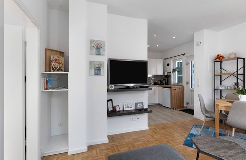 Wesselburen Apartment | Apartment 'Auf Dem Klingberg 2' with Private Garden and Wi-Fi