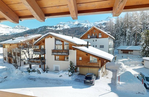 Sils-Maria Apartment | Apartment Auricula 3.3 - 3.5-Room Attic Apartment