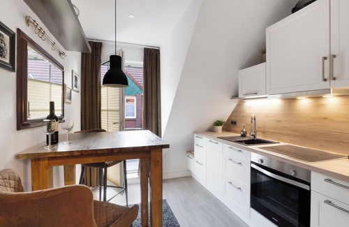 Center Apartment | Apartment 'Aurich' with Balcony and Wi-Fi