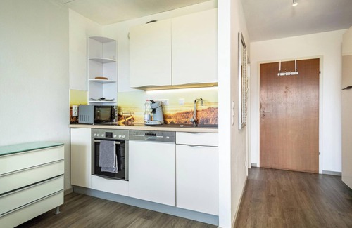 Waggershausen Apartment | Apartment 'Ausblick' with Lake- and Mountain View, Balcony & Wi-Fi