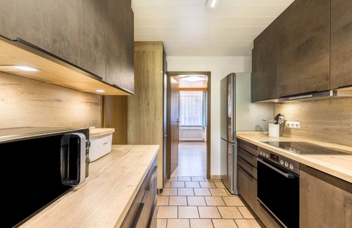 Gemarkung Laufen an der Eyach Apartment | Apartment 'B463 Penthouse' with Mountain View, Private Terrace and Wi-Fi