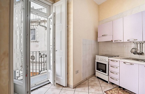 Monte Sant'Angelo Apartment | Apartment 'Barbahouse' with Balcony and Wi-Fi