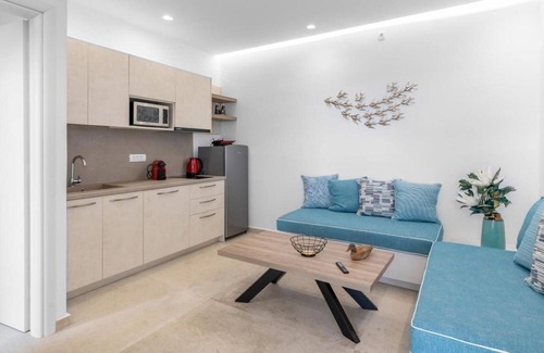 Agios Georgios House | Apartment 'Basilica Kallisto' with Sea View, Wi-Fi and Air Conditioning