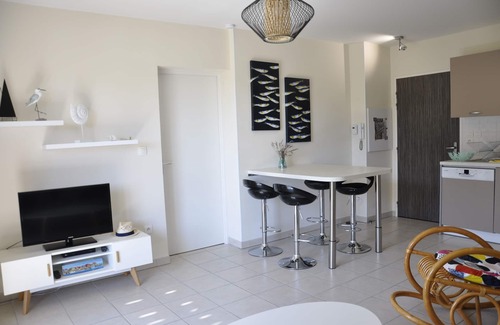 Ares Apartment | Apartment Bassin d'Arcachon Center of Ares in a quiet