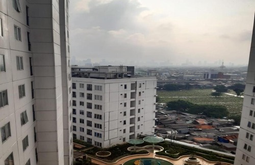 Jatinegara Apartment | Apartment Bassura City by Travelibu