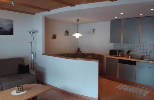 Prateria Apartment | Apartment “Bauernsuite - Örlerhof” with Mountain View, Wi-Fi, Garden & Terrace