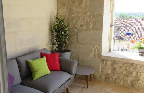 Aubeterre-sur-Dronne Apartment | Apartment Bellevue