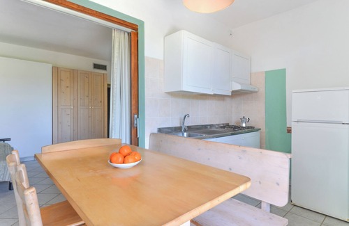 Bonalaccia-Filetto Apartment | Apartment 'Bilocale Dolores' with Shared Pool, Wi-Fi and Air Conditioning