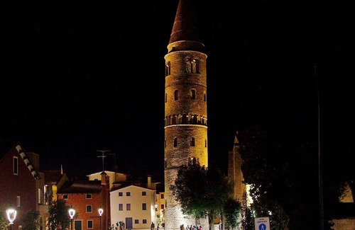 Old Town Apartment | Apartment 'Bilocale 3 Isola Di Pasqua Caorle' with Shared Garden, Wi-Fi and Air Conditioning