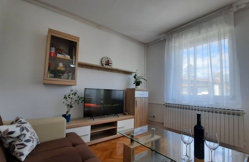 Mukinje Apartment | Apartment Black River