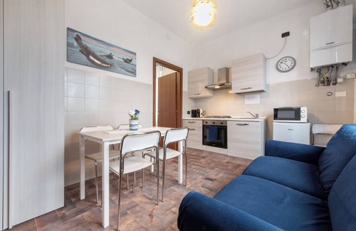 Alzate Brianza Apartment | Apartment 'Blu' with Shared Terrace and Wi-Fi