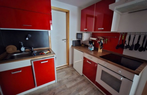 Radeberg Apartment | Apartment 'Blumen' with Shared Terrace and Wi-Fi